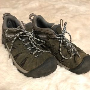 KEEN W’s Voyageur Hikers